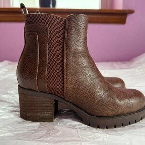 Mia Women's Jonna Lug Sole Block-Heel Booties